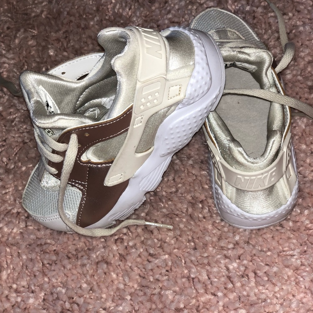Nike’s toddler size 11c